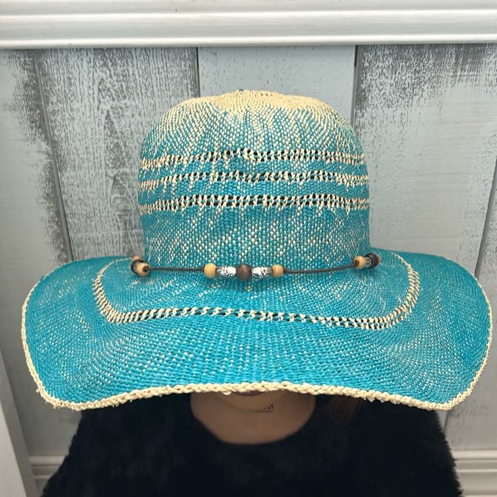Beautiful blue sun hat 👒